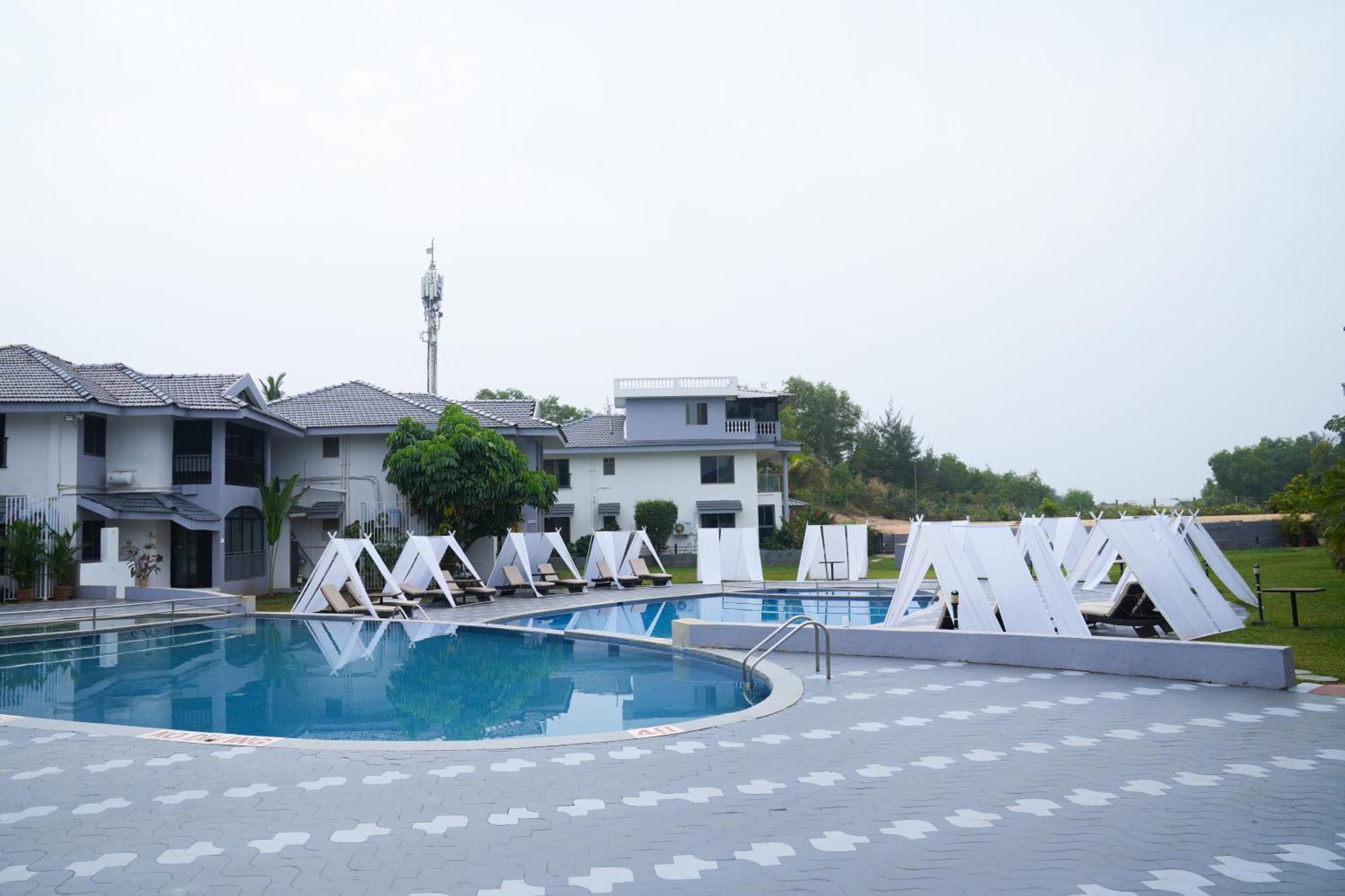 Regenta Baywatch Resort, Goa Бенаулім Екстер'єр фото