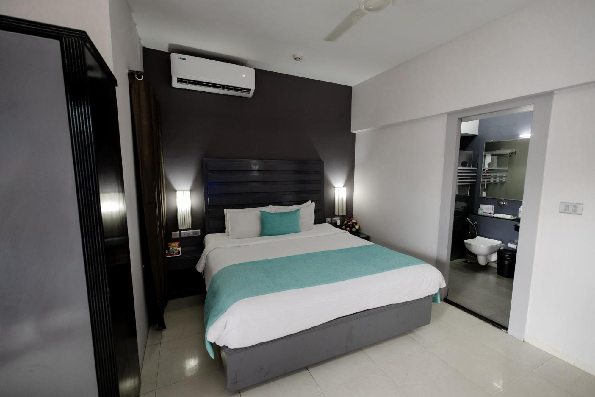 Regenta Baywatch Resort, Goa Бенаулім Екстер'єр фото