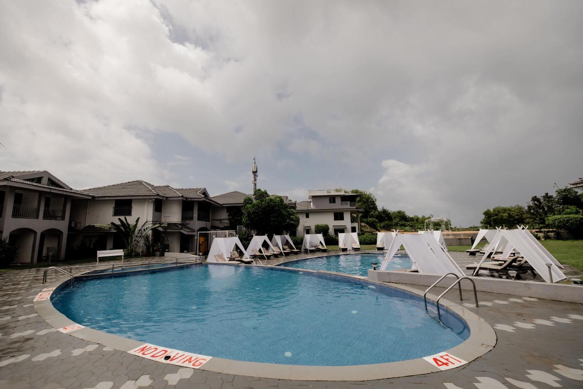 Regenta Baywatch Resort, Goa Бенаулім Екстер'єр фото